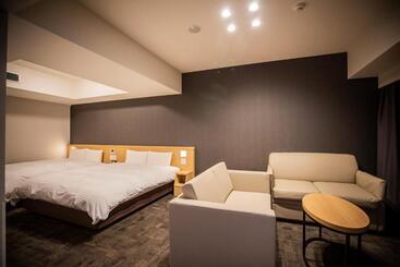 酒店 La Vista Furano Hills Natural Hot Spring