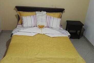 هتل Colonial El Bosque