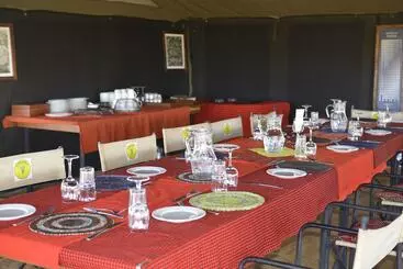 هتل Kananga Special Tented Camp