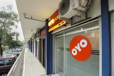 דירה Lauv Room Grand Centerpoint By Oyo Rooms