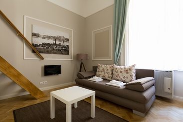 Lisianthus Apartments