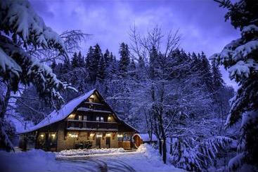 بنسيون Wellness Penzión Lampášik