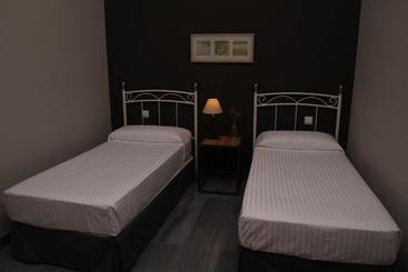 Aparthotel Dreamsapt Curtidores 6 Suites At