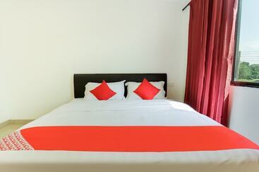 Hotel Oyo 89495 Rich