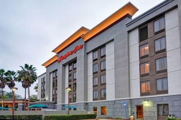 בית מלון כפרי Hampton Inn Jacksonvilledowntowni95