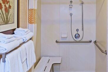 Отель Hampton Inn Jonesboro