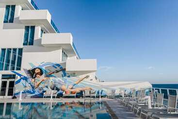 هتل Maren Fort Lauderdale Beach, Curio Collection By Hilton