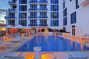 בית מלון כפרי Maren Fort Lauderdale Beach, Curio Collection By Hilton