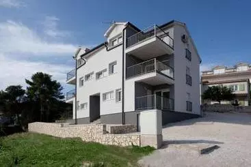 Apartamentos turísticos Apartments Adriatic Saldun