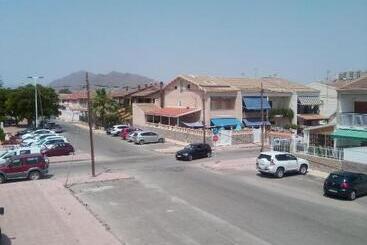 آپارتمانهای توریستها Beach House