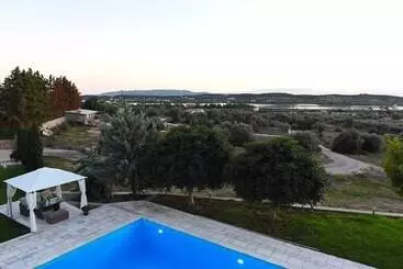 ツーリストアパートメント Villa Victory Porto Heli