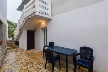 Turista apartmanok Apartments Marija Brac