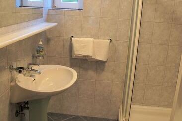 פנסיון Guest House Medine