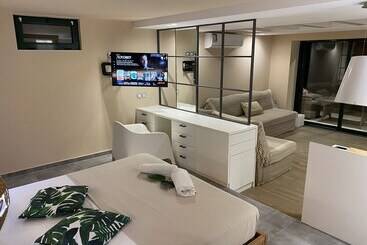 آپارتمانهای توریستها Papaduke House