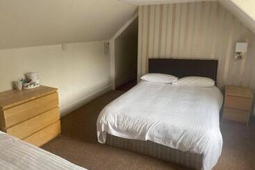 Hotel The White Hart