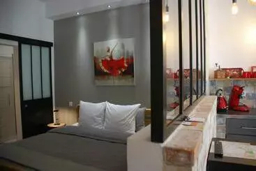 ツーリストアパートメント Les Lofts