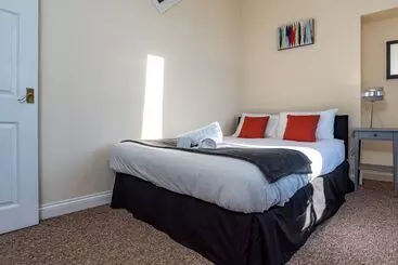 ツーリストアパートメント Ford Park Apartment