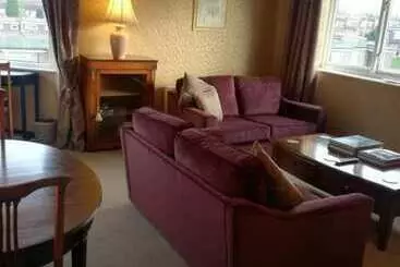 Turistihuoneistot Flat   Sleeps 4   Parking   Close To Airport