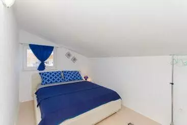 Turistihuoneistot Apartments Snjezana