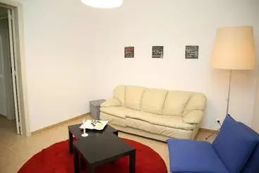 آپارتمان Izzhome Blue