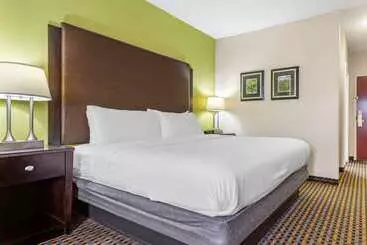 Отель Comfort Inn & Suites Asheboro East