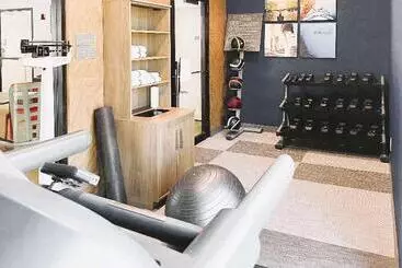 ホテル Comfort Inn & Suites Nw Milwaukee