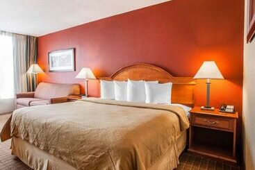 Отель Quality Inn Fort Dodge
