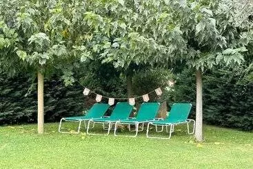 Mökkimajoitus Mas Vilá