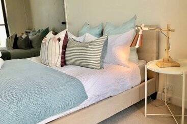 游客公寓 Deluxe And Brand New Lakeside Apartment