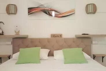 آپارتمان‌های توریست‌ها Apartment Tia