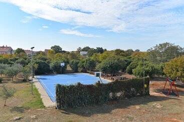 آپارتمان‌های توریست‌ها Apartments Ana 379