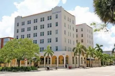 Holiday Inn Gulfstream Hotel