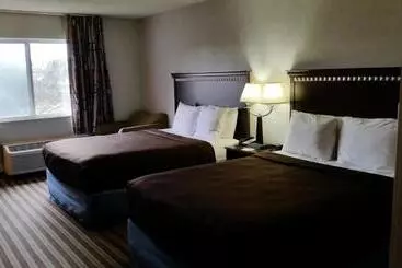 Отель Days Inn & Suites By Wyndham Vancouver