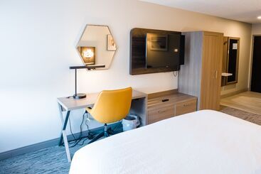 Holiday Inn Express Hotel & Suites Knoxville North I 75 Exit 112, An Ihg