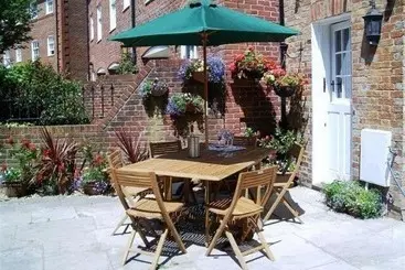 Bed and Breakfast Quayside Quarters