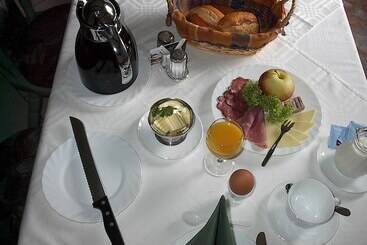 Pension & Gaststätte Zum Waldfrieden