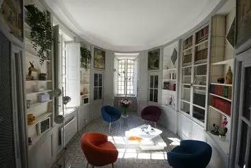 Turistihuoneistot Appartement De Caractère Entre St Rémy Et Avignon, 74m2, 2 à 4 Personnes