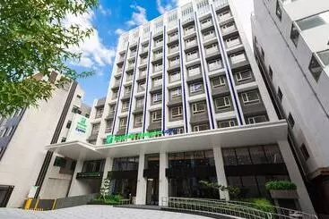 هتل Holiday Inn Express Taichung Fengchia, An Ihg