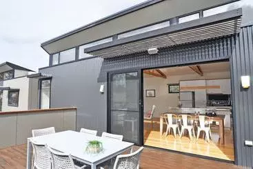 ツーリストアパートメント Luxe Townhouse 2