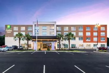 호텔 Holiday Inn Express & Suites Greenville Taylors, An Ihg