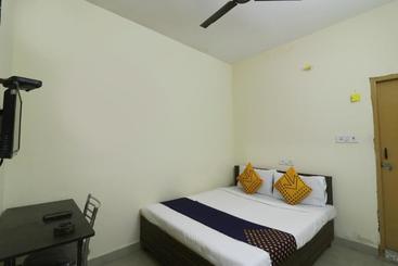 هتل Spot On 63438 Negi Home Stay