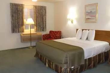 酒店 Howard Johnson By Wyndham Roseburg