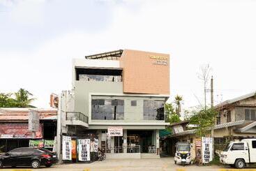 בית מלון כפרי Oyo 471 Edilberto S Bed And Breakfast