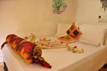Another World Hostel Sigiriya