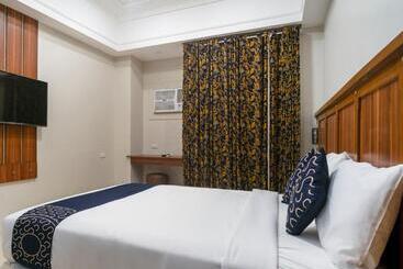 Hotell Capital O 460 World Palace