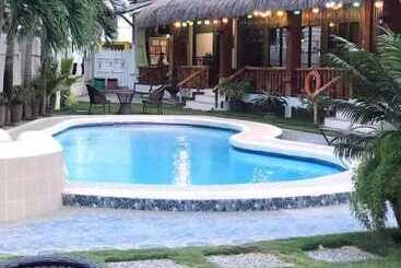 Hotel Mayfair Resort