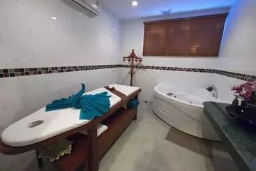 Otel Rk Riverside Resort & Spa