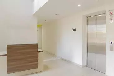 Hotelli Aeropolis Apartment By Oyo Rooms