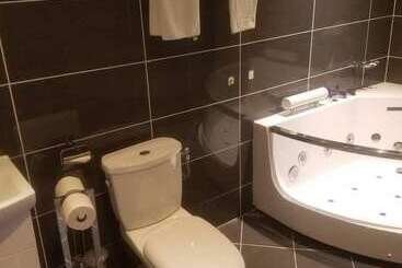 هتل Byblos Palace