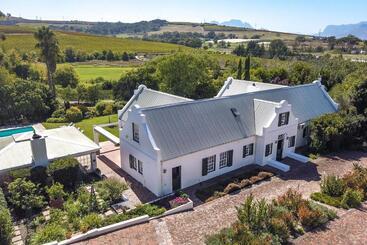 Hotel Sanddrif Stellenbosch Guest Farm
